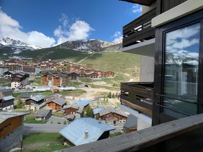Vue générale sur la montagne ou vue sur la montagne depuis l'appartement