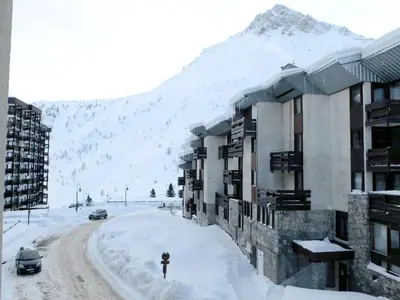 L'établissement Studio confortable avec balcon, près des pistes et animaux acceptés - FR-1-502-497 en hiver