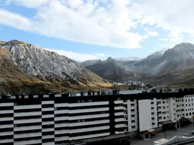 Vue générale sur la montagne ou vue sur la montagne depuis l'appartement