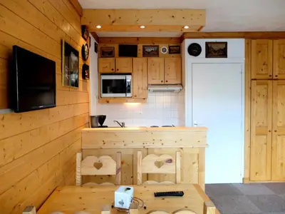 Cuisine ou kitchenette dans l'établissement Résidence Bec Rouge - Studio rénové·Skis aux pieds·Balcon MAE-7454