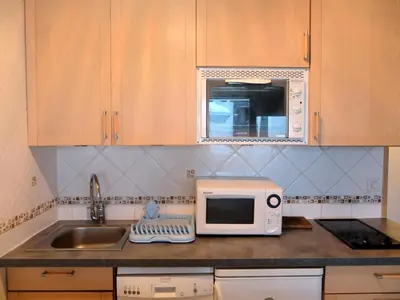Cuisine ou kitchenette dans l'établissement Résidence 2100b - Studio confortable·Proches de pistes·Balcon MAE-2264