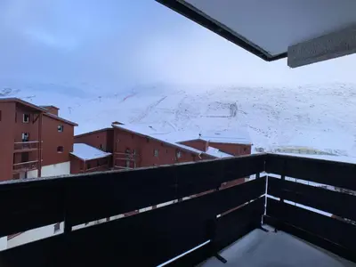 Vue générale sur la montagne ou vue sur la montagne depuis l'appartement
