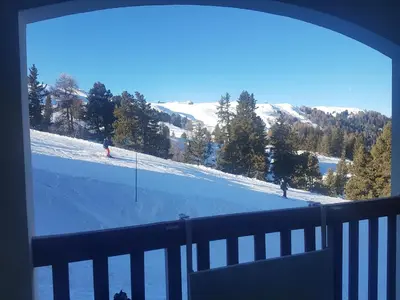 L'établissement les etoiles de la plagne le quartz en hiver