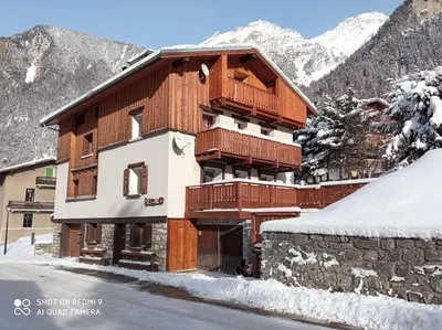 Vue générale sur la montagne ou vue sur la montagne depuis l'appartement