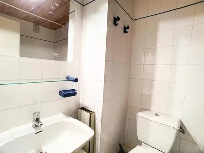 Salle de bains dans l'établissement Résidence Hauts Du Val Claret B2 - Studio confortable · Entre pistes et commerces MAE-3644