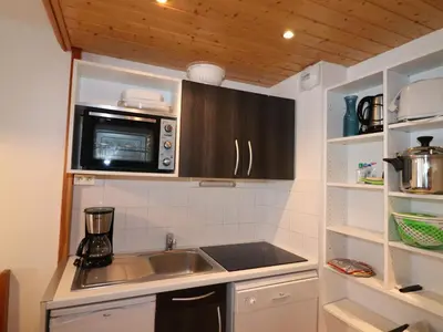 Cuisine ou kitchenette dans l'établissement Confortable 2 Pièces à Tignes avec Animal admis - FR-1-502-511