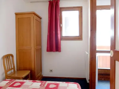 Un ou plusieurs lits dans un hébergement de l'établissement Confortable 2 Pièces à Tignes avec Animal admis - FR-1-502-511