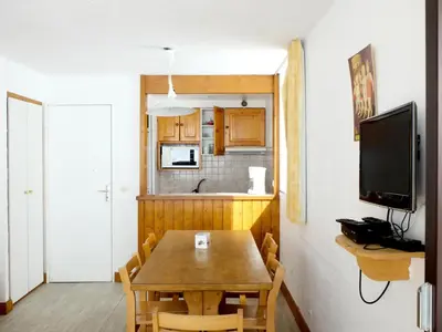 Cuisine ou kitchenette dans l'établissement Résidence Tommeuses - Appartement fonctionnel·Pieds des pistes ·Balcon MAE-3654