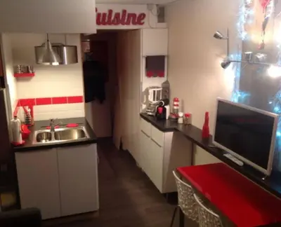 Cuisine ou kitchenette dans l'établissement Arc1800 - T2 rénové - 4 pers - Les Villards - Rés Grand Arbois