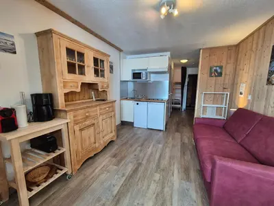 Cuisine ou kitchenette dans l'établissement Studio rénové skis aux pieds, 4 pers., Tignes Val Claret - FR-1-502-520
