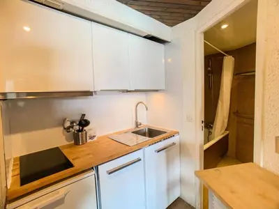 Cuisine ou kitchenette dans l'établissement Résidence Sefcotel - Studio mezzanine·Proche des pistes et commerces MAE-0834