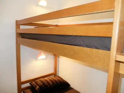Un ou plusieurs lits superposés dans un hébergement de l'établissement Résidence Rond Point Des Pistes B - Appartement confortable·Proches de pistes·Balcon MAE-4604