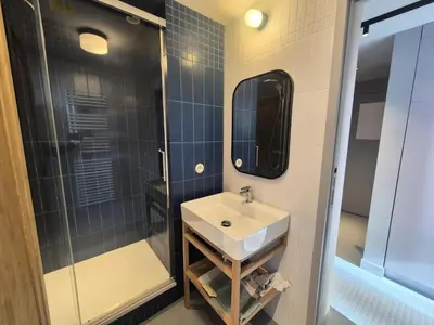 Salle de bains dans l'établissement Résidence Rond Point Des Pistes B - Duplex de 45m² au Val Claret MAE-4624
