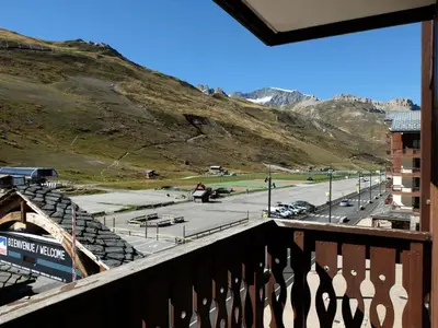 Vue générale sur la montagne ou vue sur la montagne depuis l'appartement