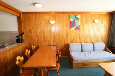 Coin salon dans l'établissement Résidence Tour Du Lac - Appartement fonctionnel·Proche des pistes MAE-8104