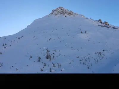 Vue générale sur la montagne ou vue sur la montagne depuis l'appartement