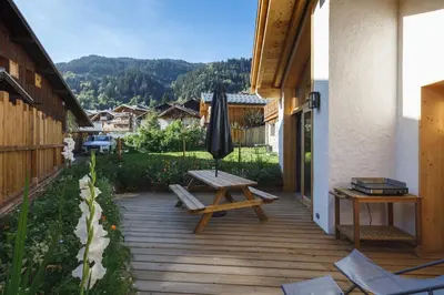 Vue générale sur la montagne ou vue sur la montagne depuis l'appartement