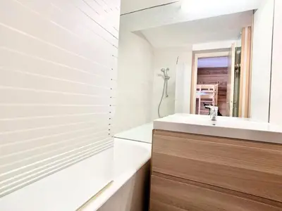 Salle de bains dans l'établissement Résidence Palafour - Studio exposé sud au coeur de la station MAE-8704