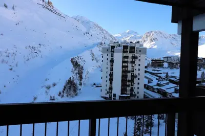 Vue générale sur la montagne ou vue sur la montagne depuis l'appartement