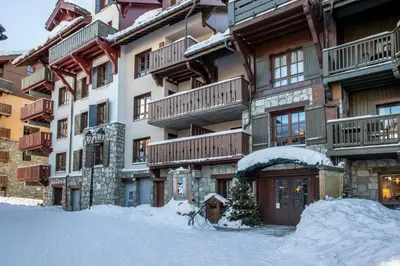 L'établissement ARC 1950 - APPARTEMENT MODERNE - SAUNA HAMMAM JACUZZI - 4 Personnes en hiver