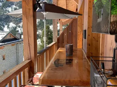 Balcon ou terrasse dans l'établissement Bel appartement avec balcon et parking couvert - FR-1-464-217