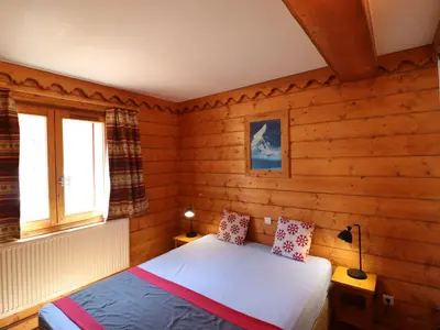 Un ou plusieurs lits dans un hébergement de l'établissement Appartement spacieux à Tignes avec WIFI, terrasse pour 6 pers. - FR-1-502-527