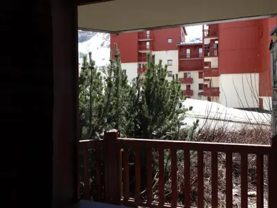 Balcon ou terrasse dans l'établissement Appartement spacieux à Tignes avec WIFI, terrasse pour 6 pers. - FR-1-502-527