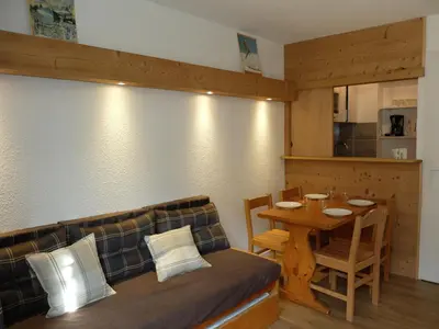 Cuisine ou kitchenette dans l'établissement Studio Cabine 4 Pers. Ski aux Pieds Balcon Sud Animaux Ok - FR-1-502-517