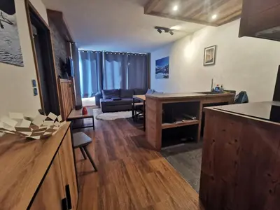 Coin salon dans l'établissement MyHome - Très beau T2 plein centre Tignes Val Claret