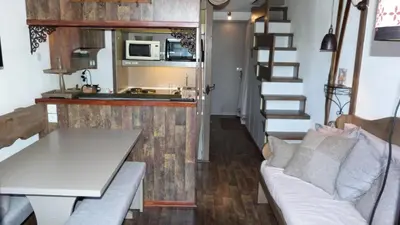 Cuisine ou kitchenette dans l'établissement Résidence Archeboc - Appartement 2 pièces 5 personnes à Arc 1800 proche des pistes dans le quartier de Charmettoger MAE-7394