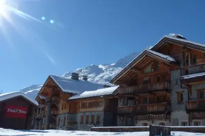 Vue générale sur la montagne ou vue sur la montagne depuis l'appartement