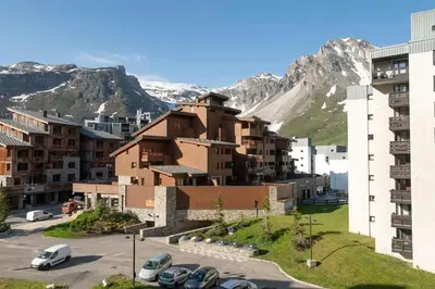 Vue générale sur la montagne ou vue sur la montagne depuis l'appartement