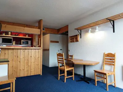Cuisine ou kitchenette dans l'établissement Résidence Tournavelles - Appartement 2 pièces 5 personnes au pied des pistes et des commerces, proche de l'ESF et de la garderie dans le village des Vill MAE-1936