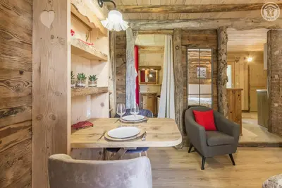 Coin salon dans l'établissement La VILLA du DORON