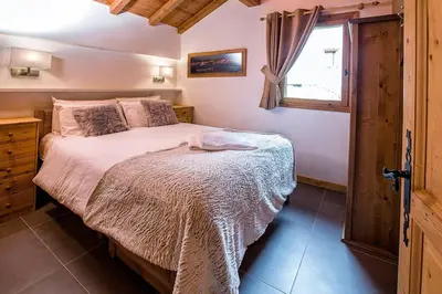 Un ou plusieurs lits dans un hébergement de l'établissement Toulouse - 3 bedroom apt close to the slopes with log fire