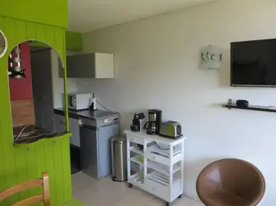 Cuisine ou kitchenette dans l'établissement Arc 1800 - Studio 5p - Réservations du Samedi au Samedi uniquement