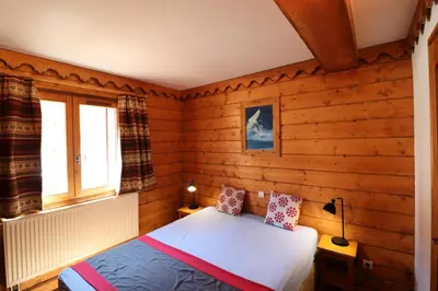 Un ou plusieurs lits dans un hébergement de l'établissement Résidence Ecrin Des Neiges - Bel appartement 4 pièces au Val claret MAE-3974