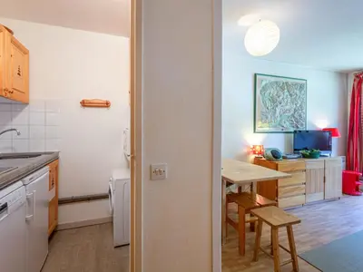 Cuisine ou kitchenette dans l'établissement Studio confortable 3 pers, proche pistes Val d'Isère - FR-1-519-36