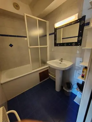 Salle de bains dans l'établissement Coup de coeur - Arc 2000 Appartement 4 personnes avec chambre séparée et belle vue sur la montagne