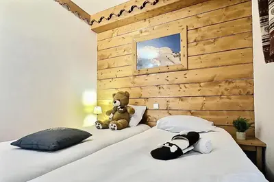 Un ou plusieurs lits dans un hébergement de l'établissement Résidence Ecrin Des Neiges A - Beau 4 pièces esprit montagne à Val Claret MAE-6874