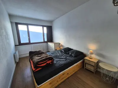 Un ou plusieurs lits dans un hébergement de l'établissement Résidence Bec Rouge - Appartement entièrement rénové·Pieds pistes·Balcon MAE-4094