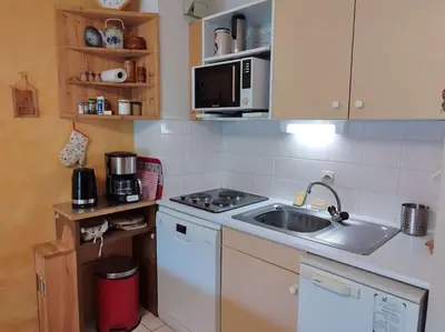 Cuisine ou kitchenette dans l'établissement Paradiski proche vanoise express plan peisey