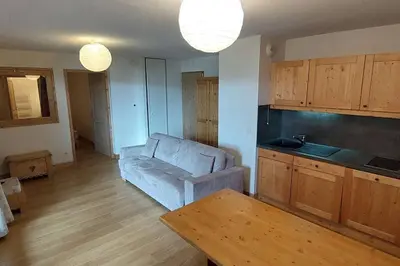 Cuisine ou kitchenette dans l'établissement Paradiski bel appartement rénové plan peisey