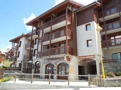Plan de l'établissement Paradiski proche vanoise express plan peisey
