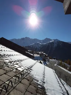 Vue générale sur la montagne ou vue sur la montagne depuis l'appartement