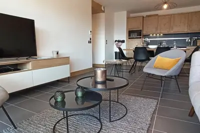Cuisine ou kitchenette dans l'établissement Paradiski nouveau, calme et ensoleillé vallandry