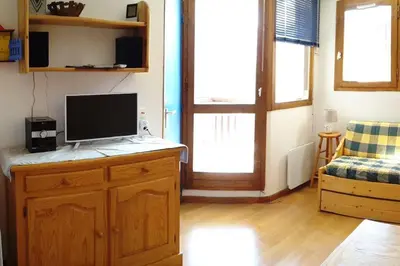 Télévision ou salle de divertissement dans l'établissement Paradiski proches pistes et commerces vallandry