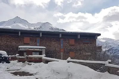 Vue générale sur la montagne ou vue sur la montagne depuis l'appartement