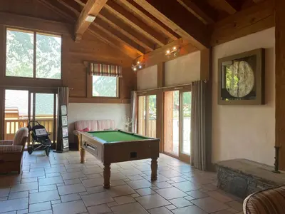 Billard dans l'établissement Résidence les Alpages - Appartement Boule de neige - 3 pièces 6 personnes