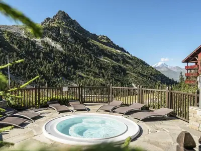 Vue générale sur la montagne ou vue sur la montagne depuis l'appartement